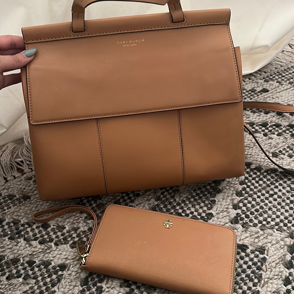 Gently used Tory Burch bag & matching wallet